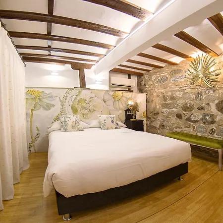 Casa De La Mezquita Y Casa De Carretas Meninascollection Τολέδο
