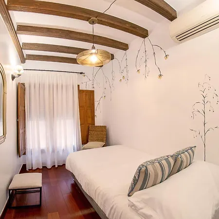 Casa De La Mezquita Y Casa De Carretas Meninascollection Toledo