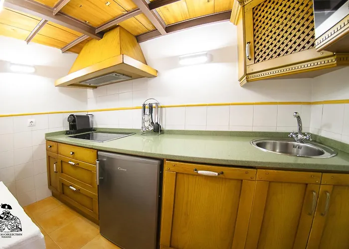 Apartman Casa De La Mezquita Y Casa De Carretas Meninascollection Toledo